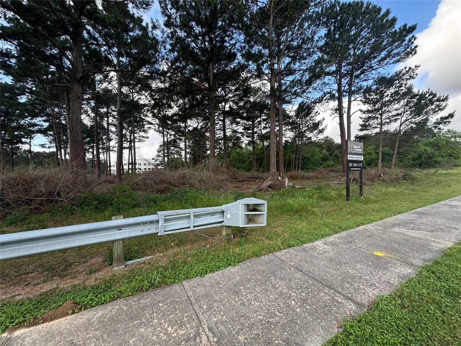 Property photo for 0 MEDICAL COMPLEX Street, Tomball, TX