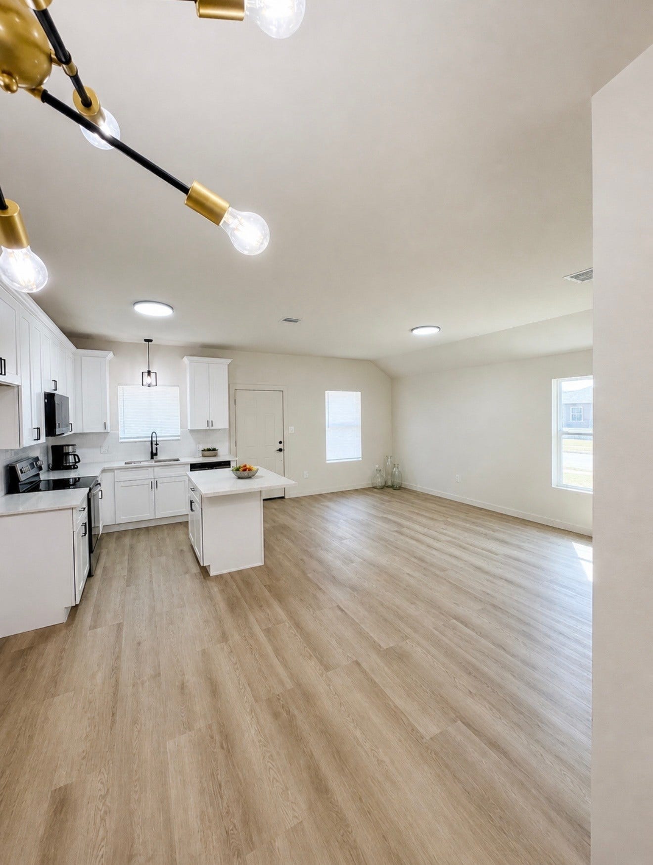 7145 Avenue K, Houston, TX 77011 7145 Avenue K, Houston, TX 77011