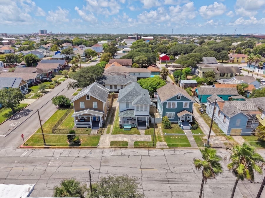 Property photo for 2221 35th Street, Galveston, TX