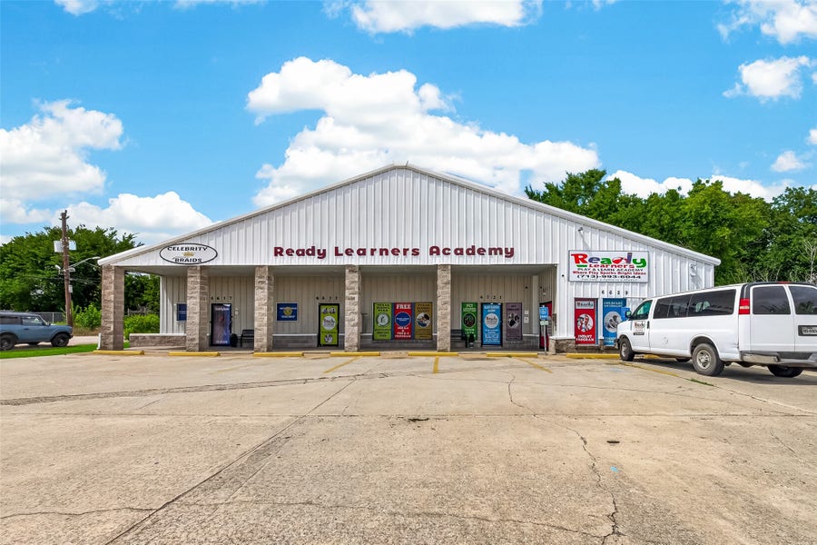 Property photo for 4721 Yellowstone Boulevard, Houston, TX