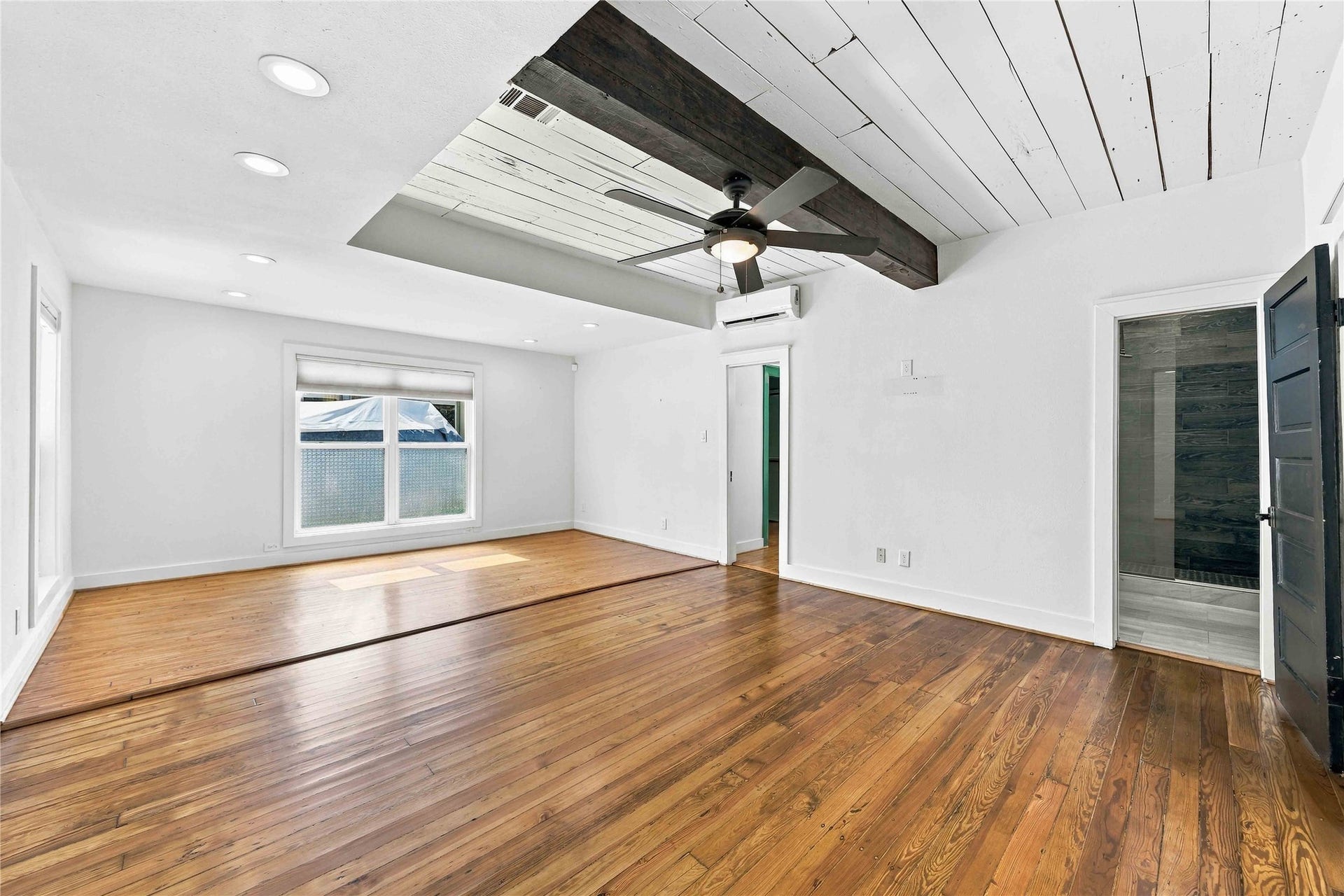 711 Walton Street, Houston, TX 77009