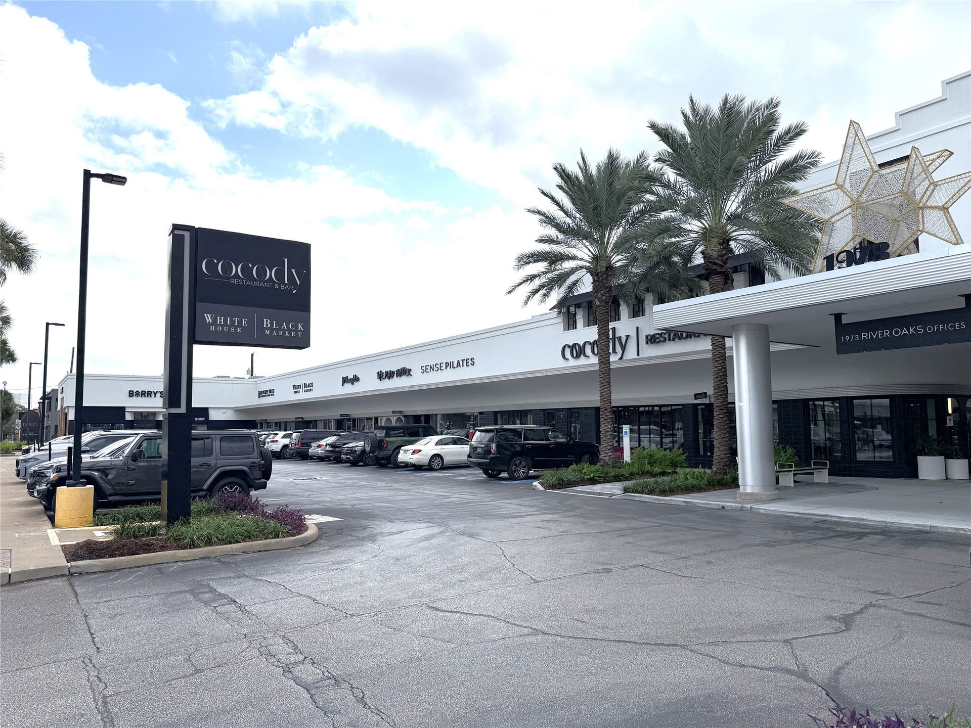 1963 Peden Street, Houston, TX 77019 Cocody - French dining