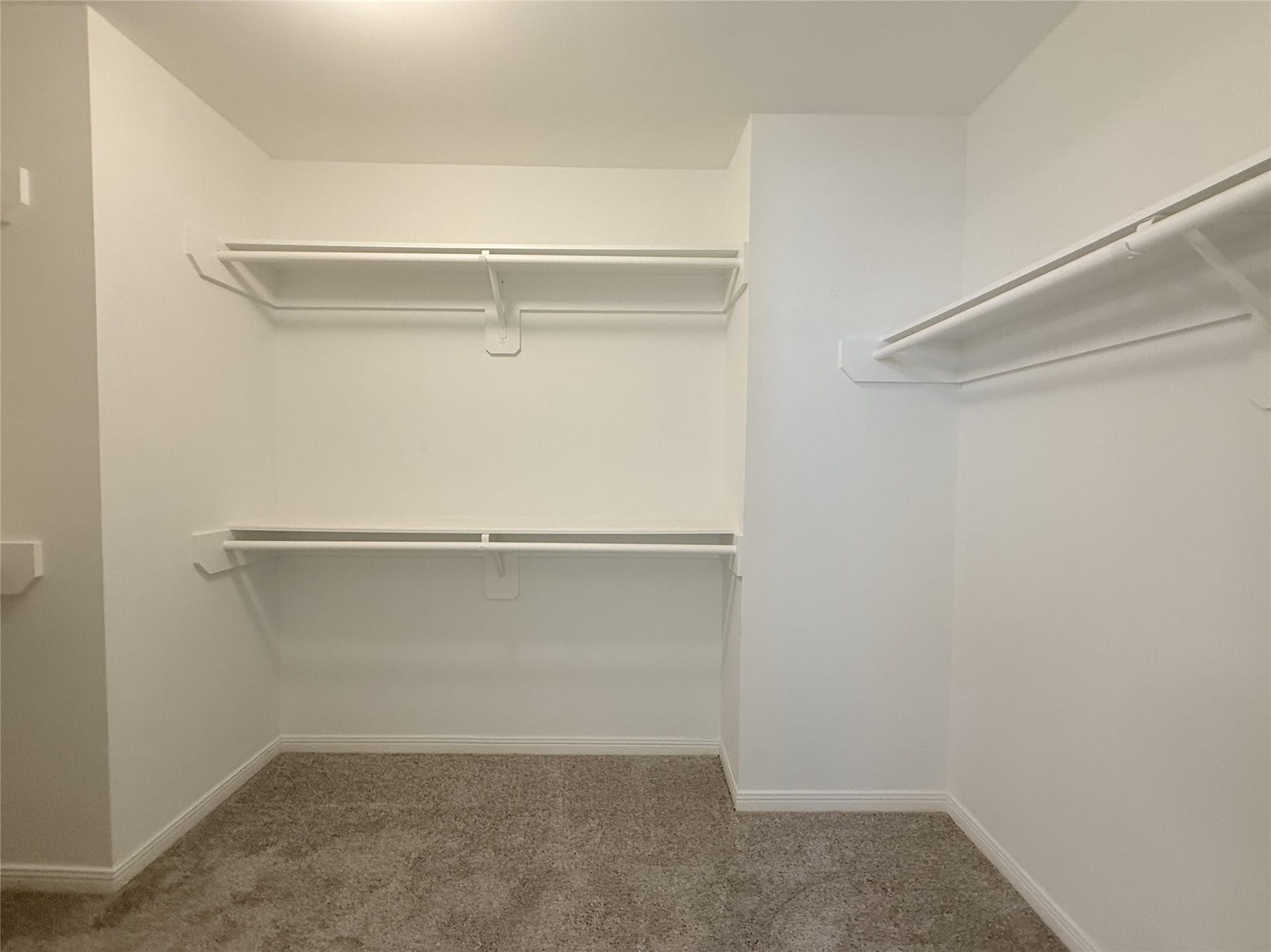 1963 Peden Street, Houston, TX 77019 The primary bathroom offers a walk-in closet.