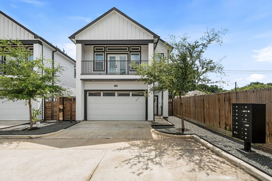 Property photo for 6476 T C Jester Boulevard, Houston, TX