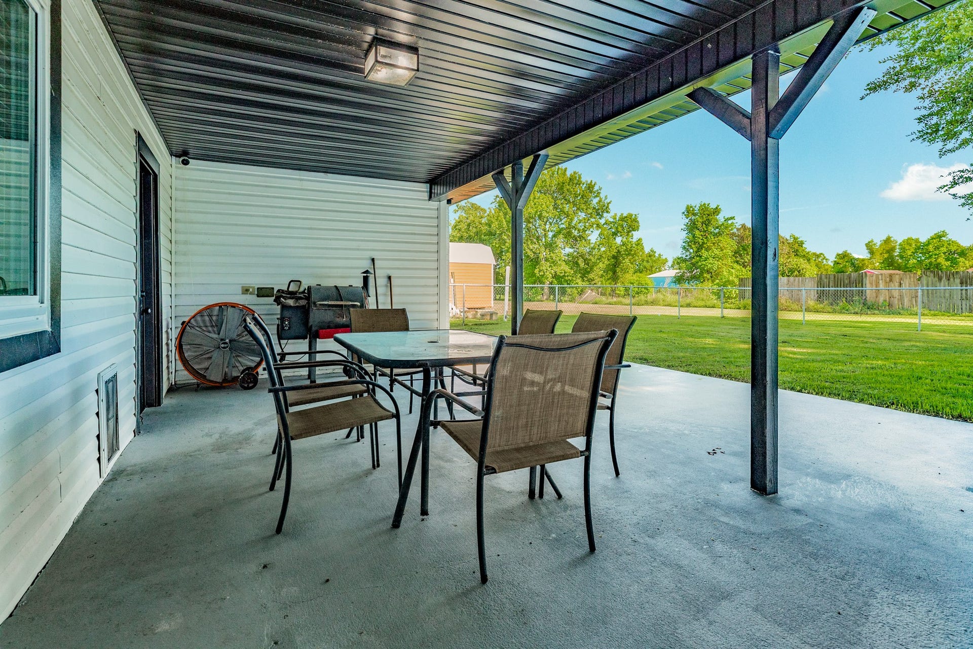 4418 Georgia Street, Santa Fe, TX 77517 4418 Georgia Street, Santa Fe, TX 77517