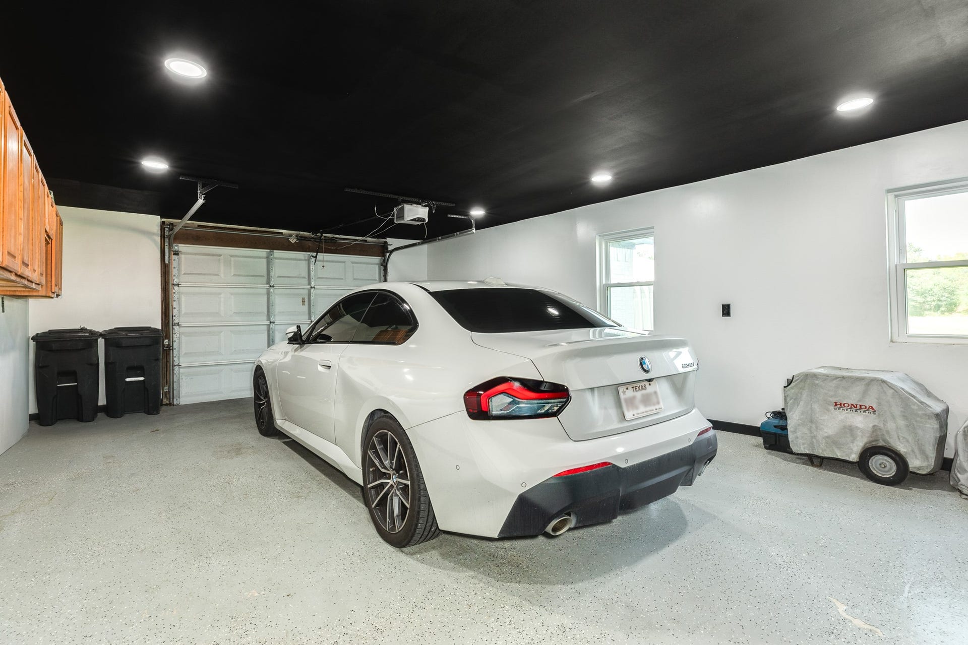 4418 Georgia Street, Santa Fe, TX 77517 Attached Garage