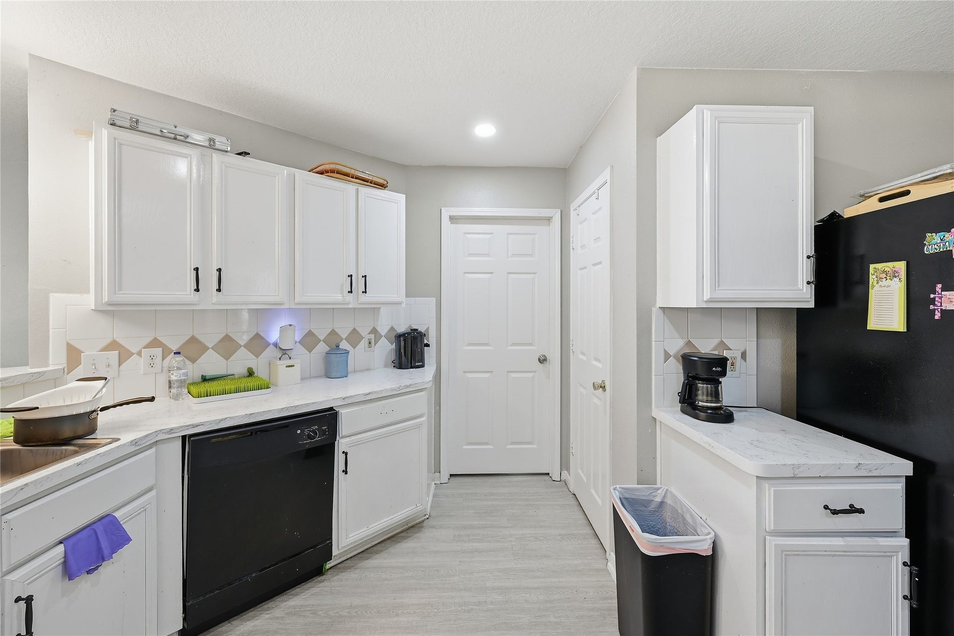 18215 Echo Mar Lane, Houston, TX 77084 Kitchen counter space