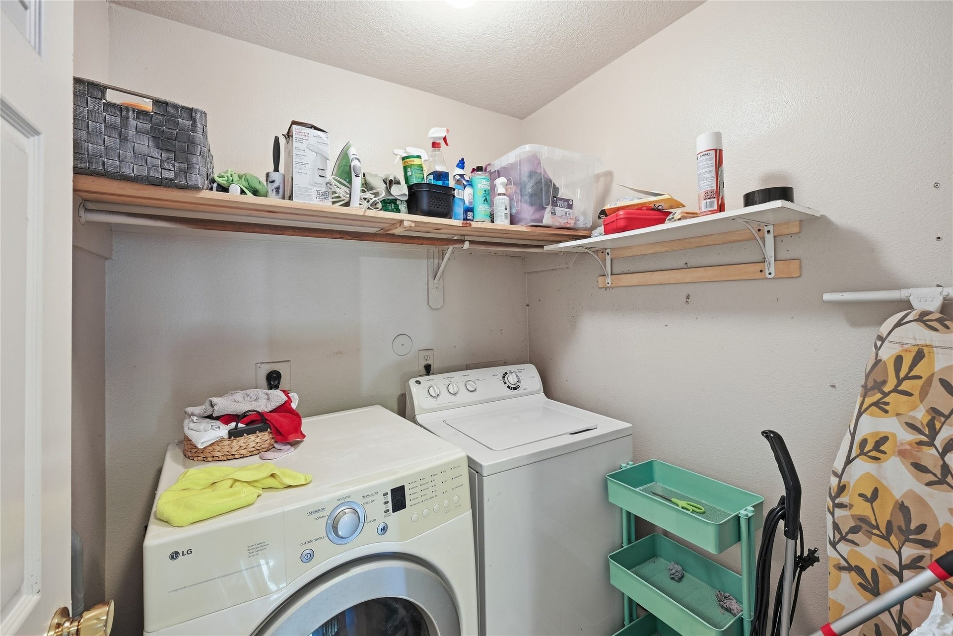 18215 Echo Mar Lane, Houston, TX 77084 Utility room (upstairs)