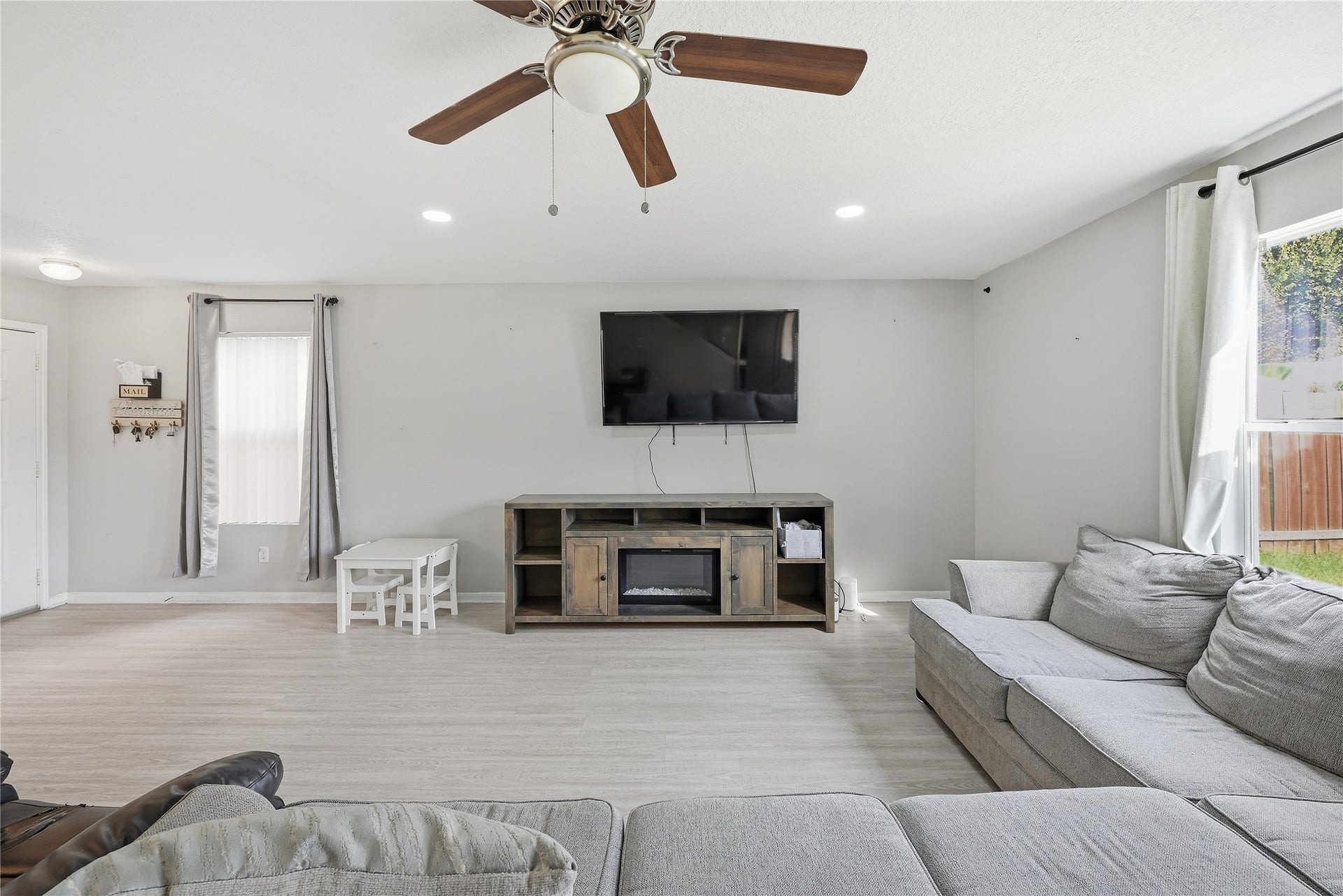 18215 Echo Mar Lane, Houston, TX 77084 18215 Echo Mar Lane, Houston, TX 77084