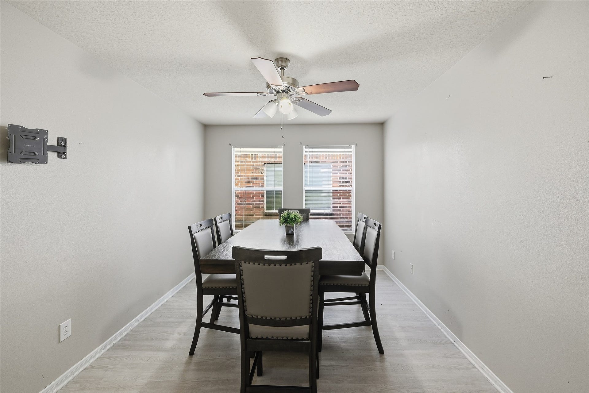18215 Echo Mar Lane, Houston, TX 77084 Dinning room table