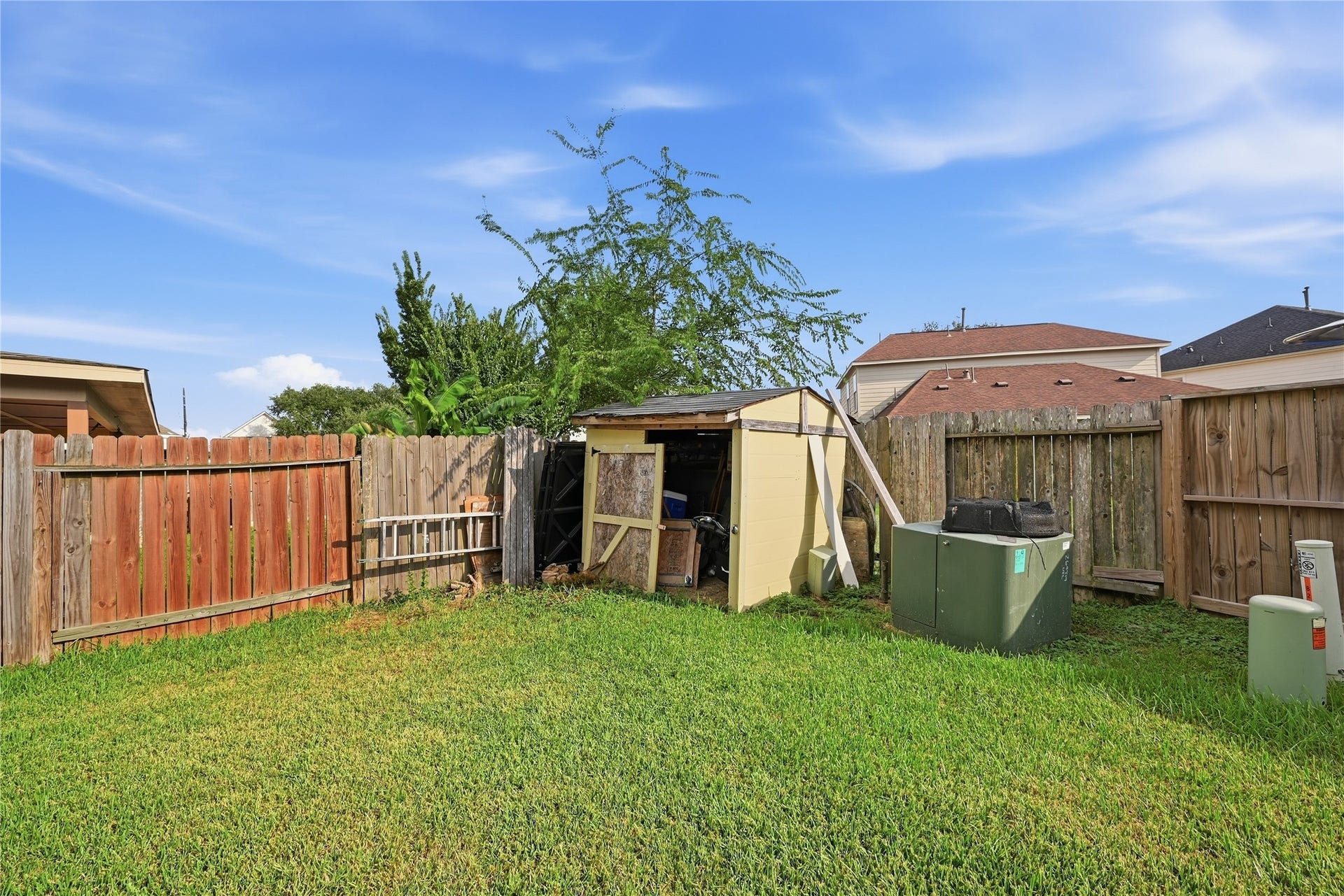 18215 Echo Mar Lane, Houston, TX 77084 Shed in the backyard