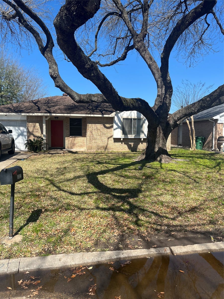 Property photo for 10822 Langdon Lane, Houston, TX