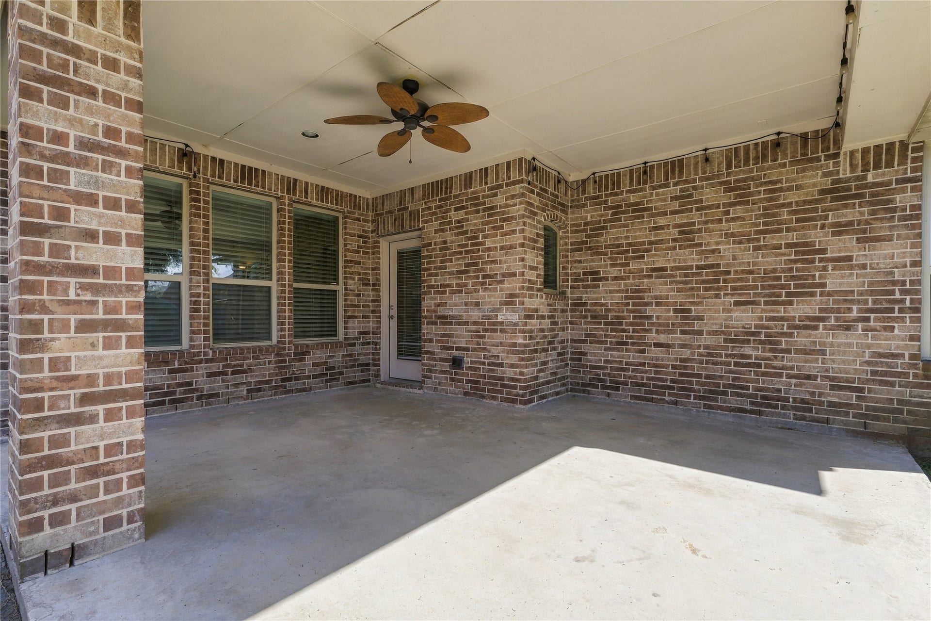 16811 Bornish Hill Court, Humble, TX 77346 16811 Bornish Hill Court, Humble, TX 77346