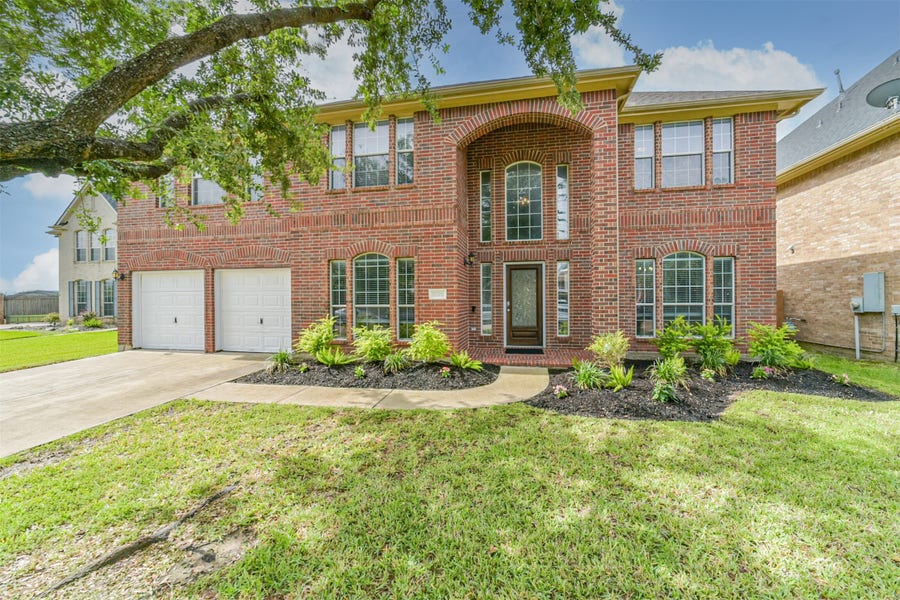Property photo for 2705 Haleys Comet Court, Deer Park, TX
