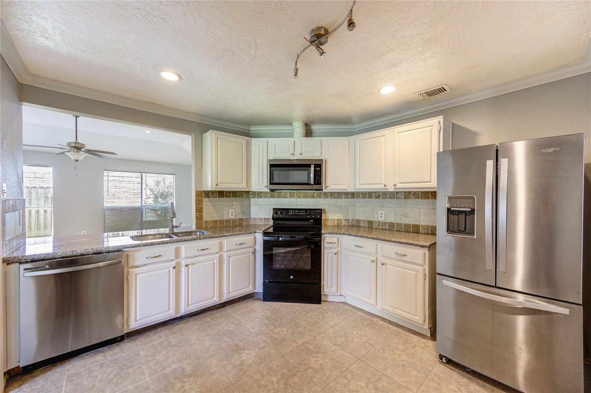 13114 Nantucket Drive, Sugar Land, TX 77478 13114 Nantucket Drive, Sugar Land, TX 77478