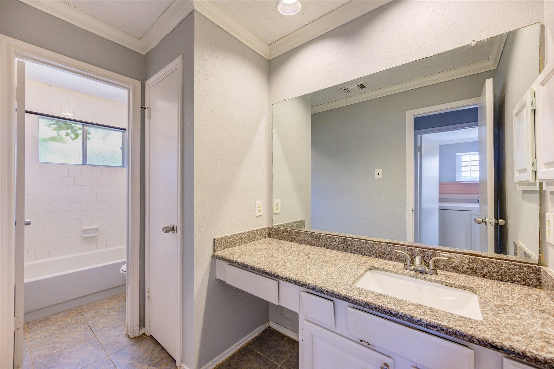 13114 Nantucket Drive, Sugar Land, TX 77478 13114 Nantucket Drive, Sugar Land, TX 77478