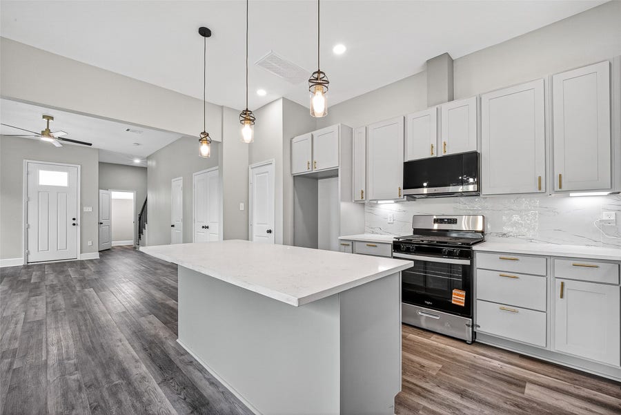Property photo for 2207 Des Chaumes Street, Houston, TX