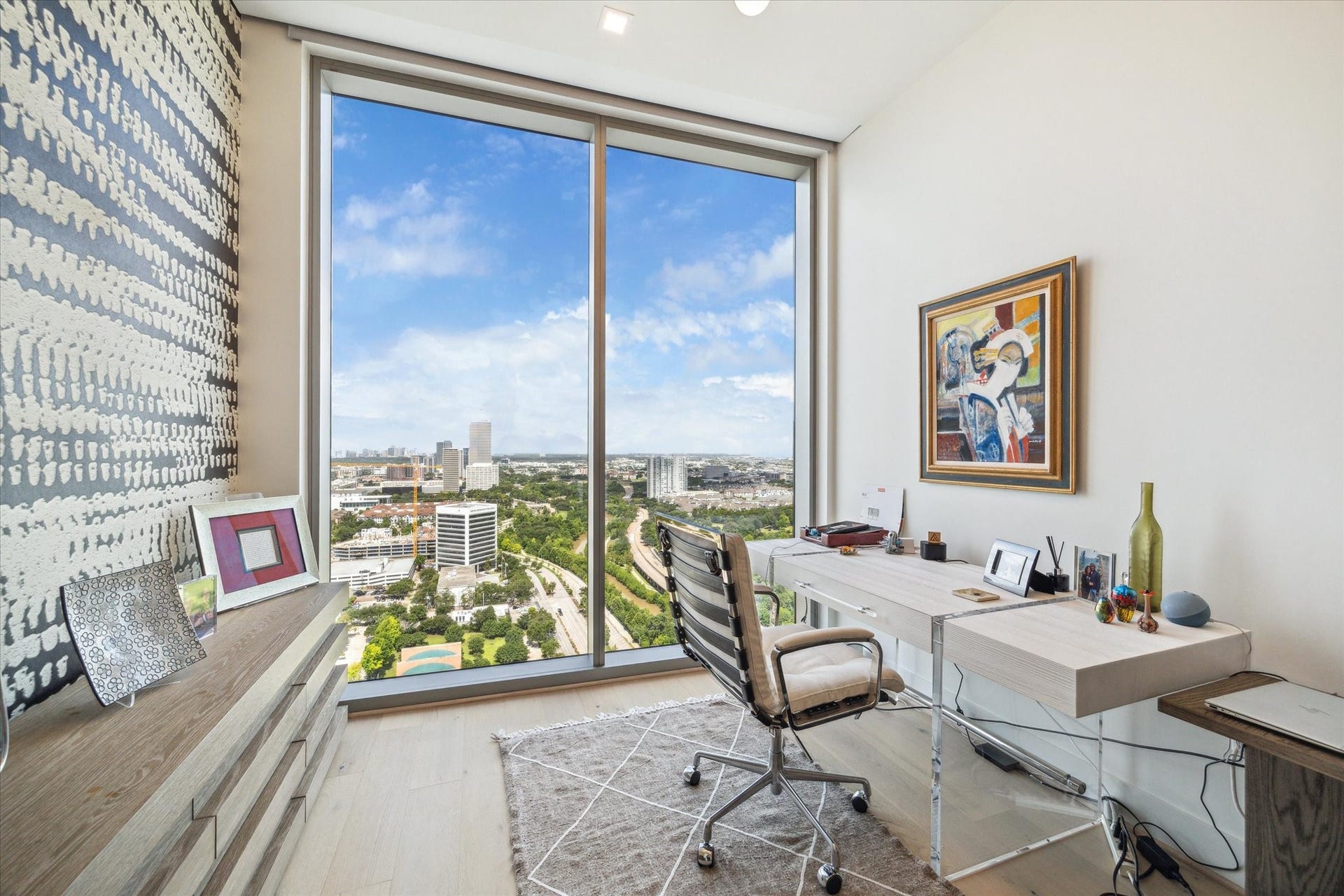 1711 Allen Parkway, #2601, Houston, TX 77019 1711 Allen Parkway, #2601, Houston, TX 77019