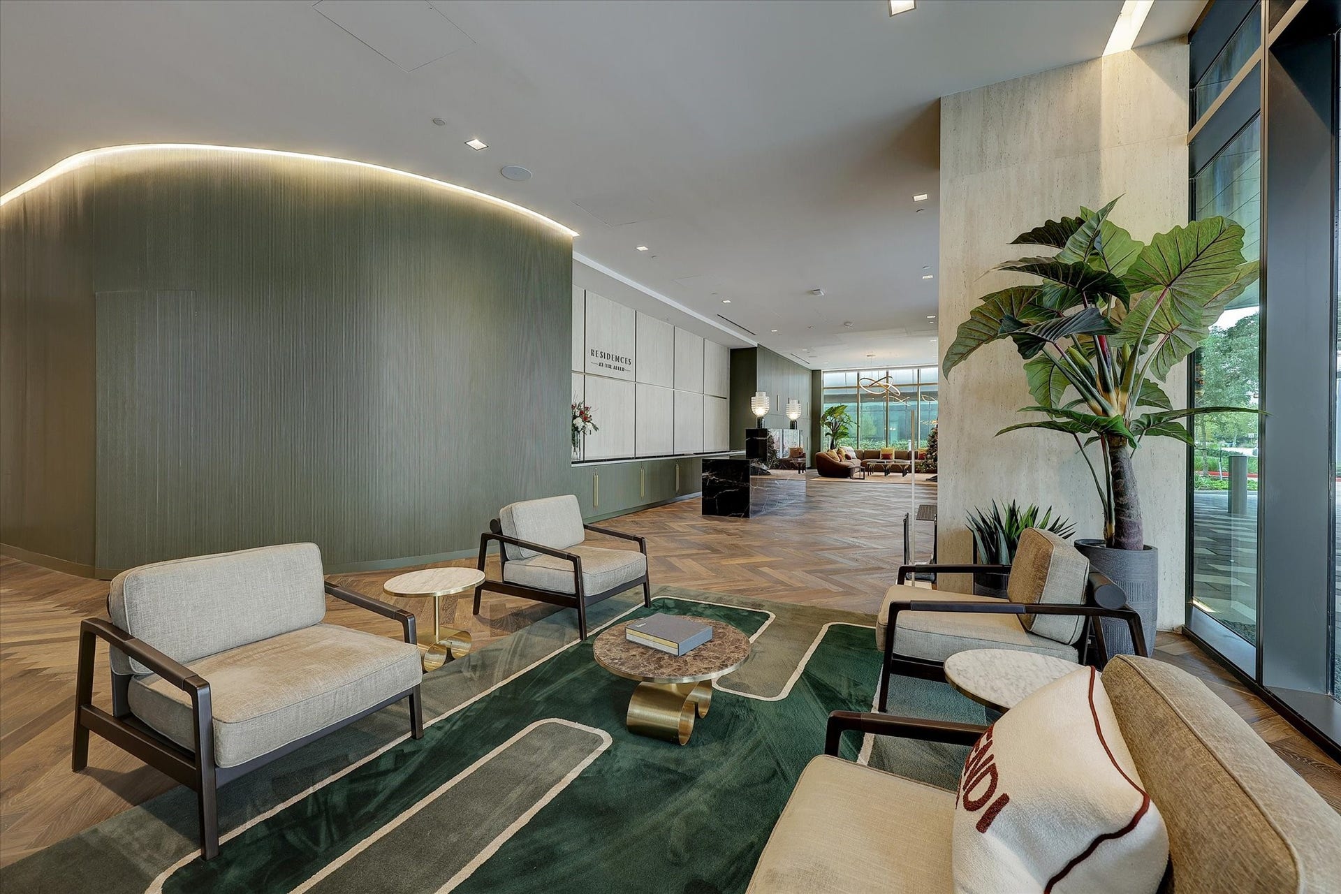1711 Allen Parkway, #2601, Houston, TX 77019 Residences at the Allen unit 2601 has the luxury of a condo with the benefits of a hotel just steps away.