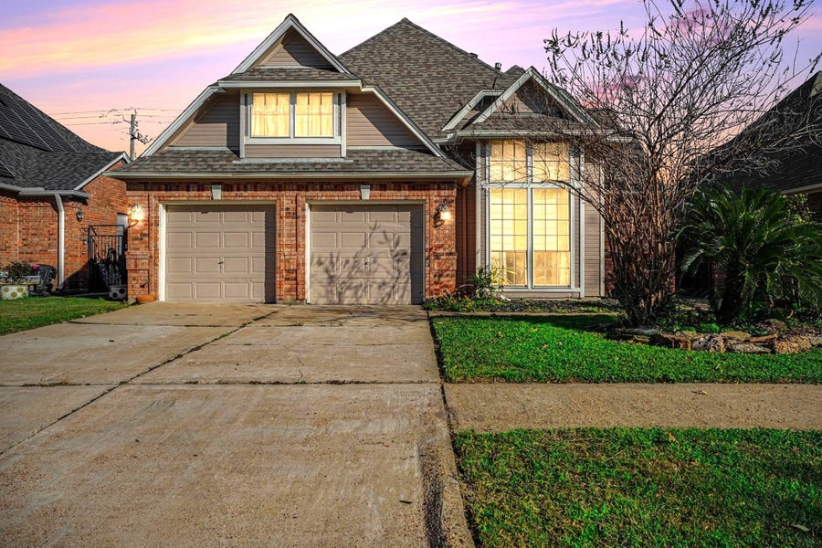 Property photo for 1321 Garden Court, Deer Park, TX