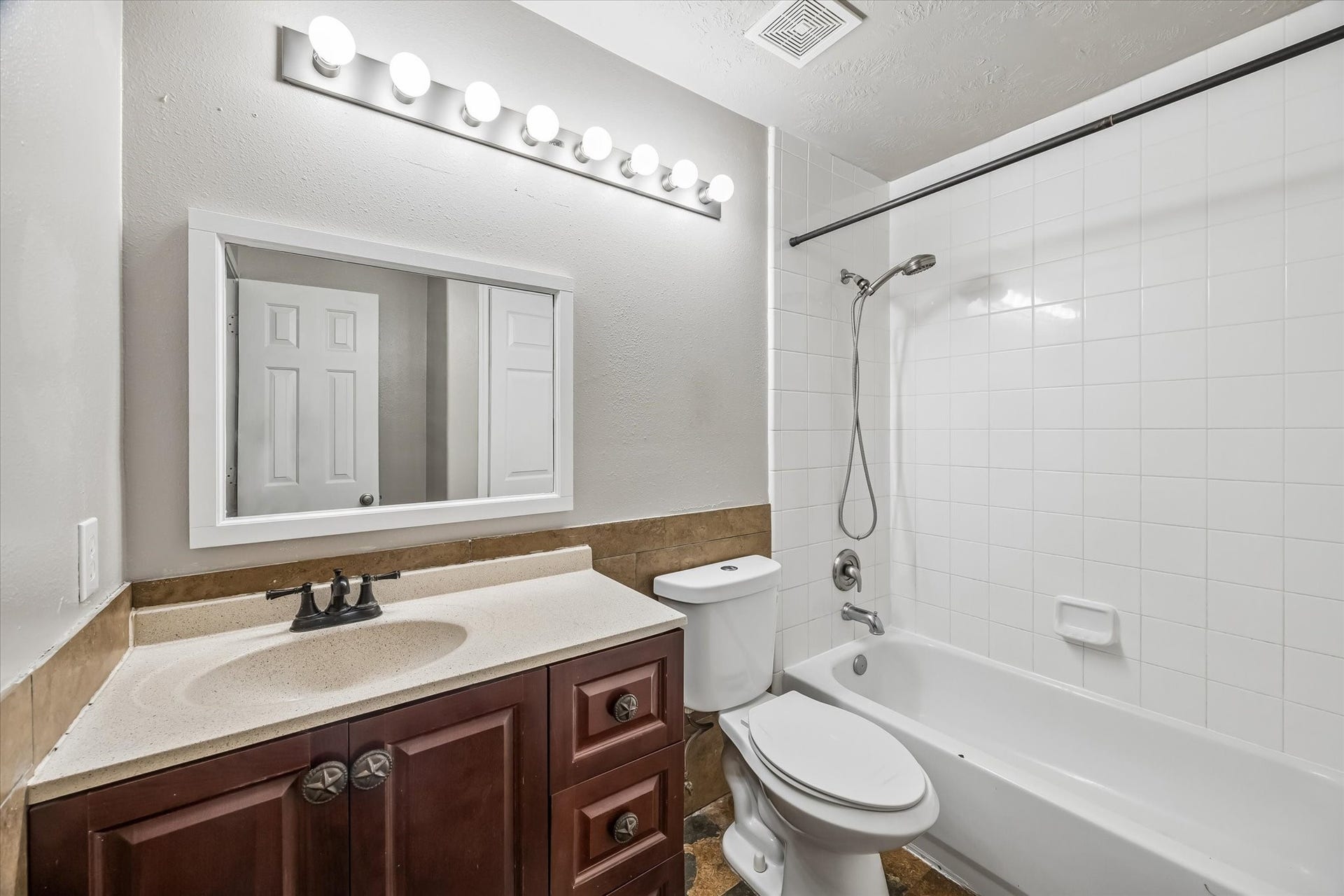 Secondary Bath