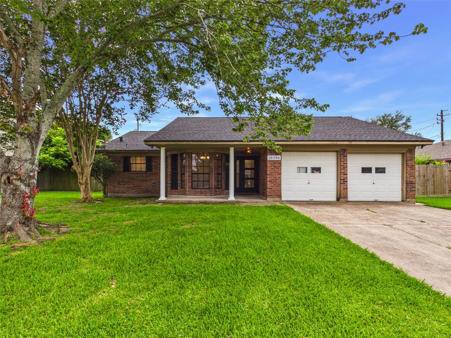 Property photo for 10306 Rustic Rock Road, La Porte, TX