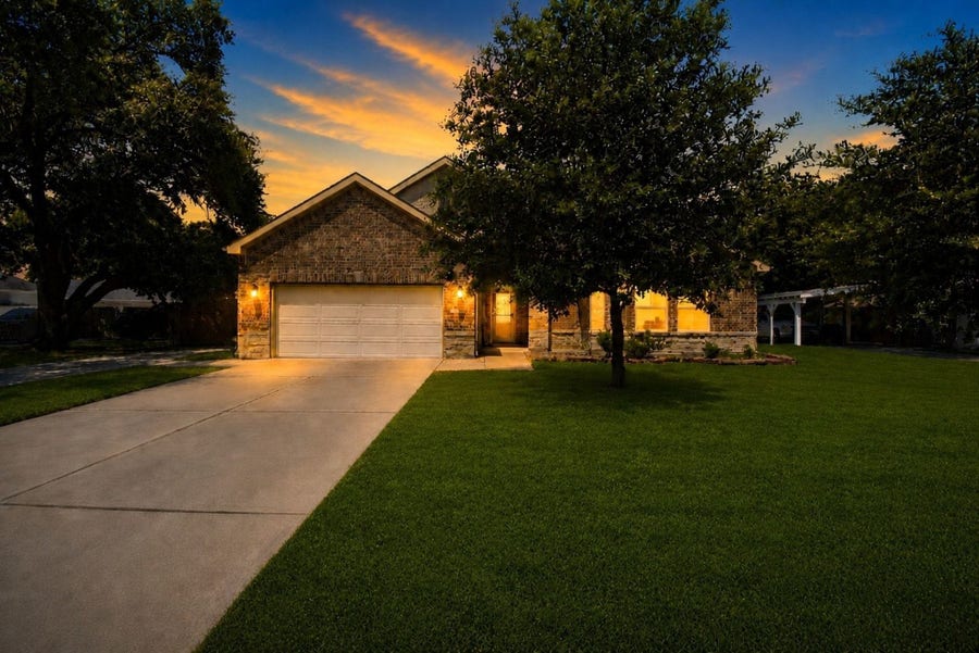 Property photo for 311 Beaumont Drive, Magnolia, TX
