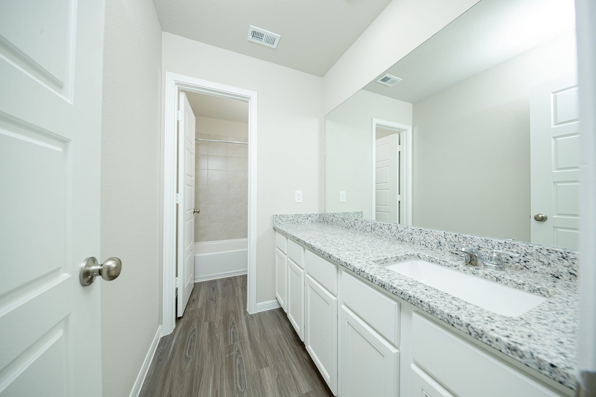 3074 Nickell Back Drive, Conroe, TX 77301 3074 Nickell Back Drive, Conroe, TX 77301