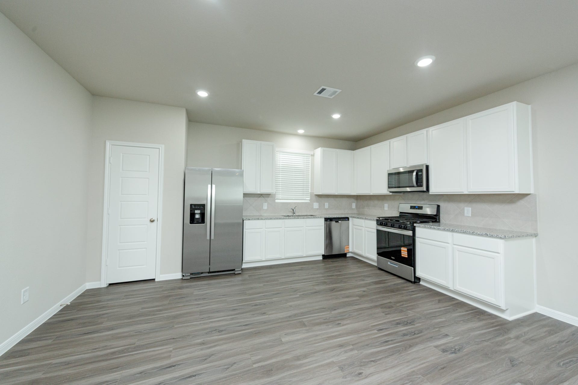 3074 Nickell Back Drive, Conroe, TX 77301 3074 Nickell Back Drive, Conroe, TX 77301