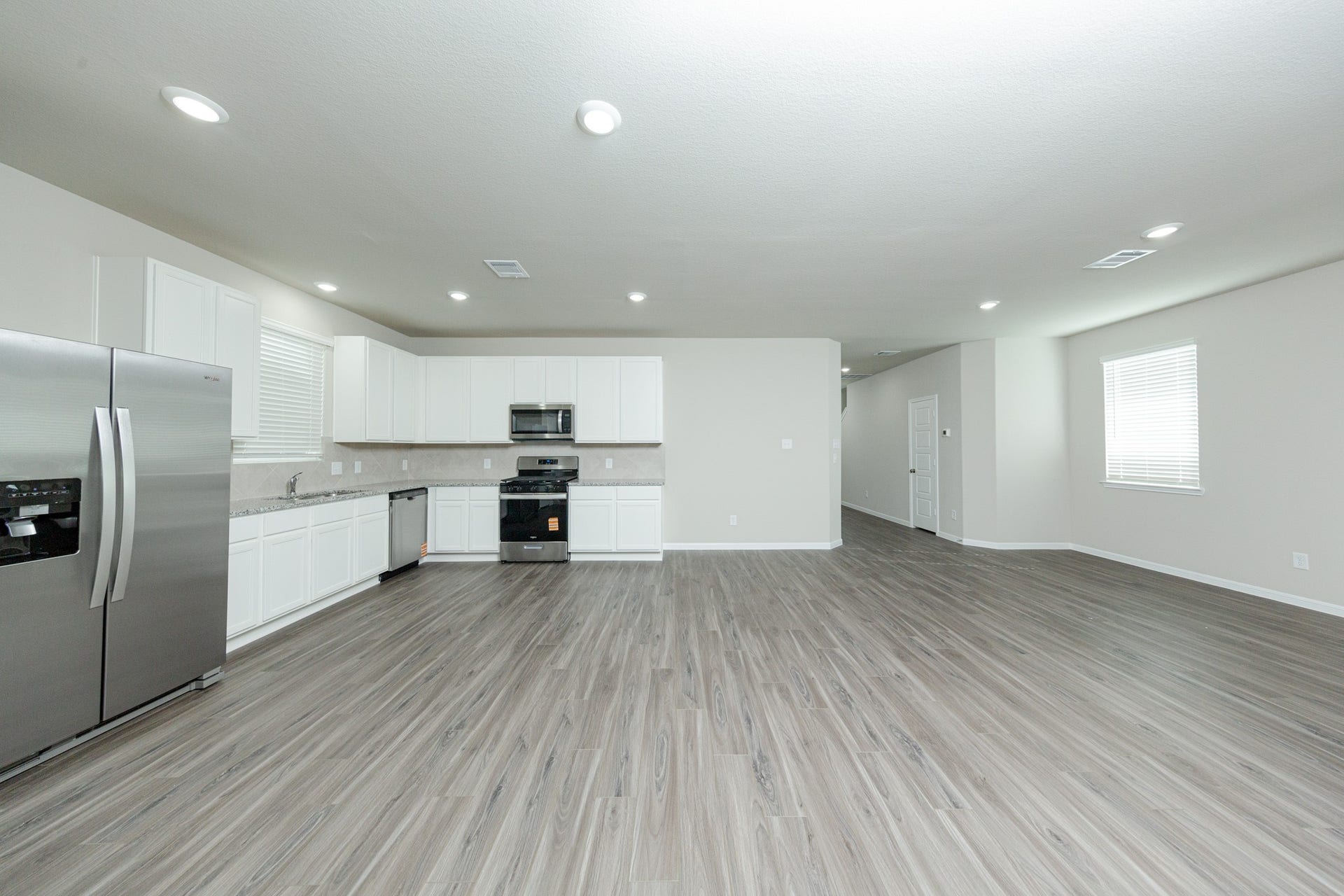 3074 Nickell Back Drive, Conroe, TX 77301 3074 Nickell Back Drive, Conroe, TX 77301