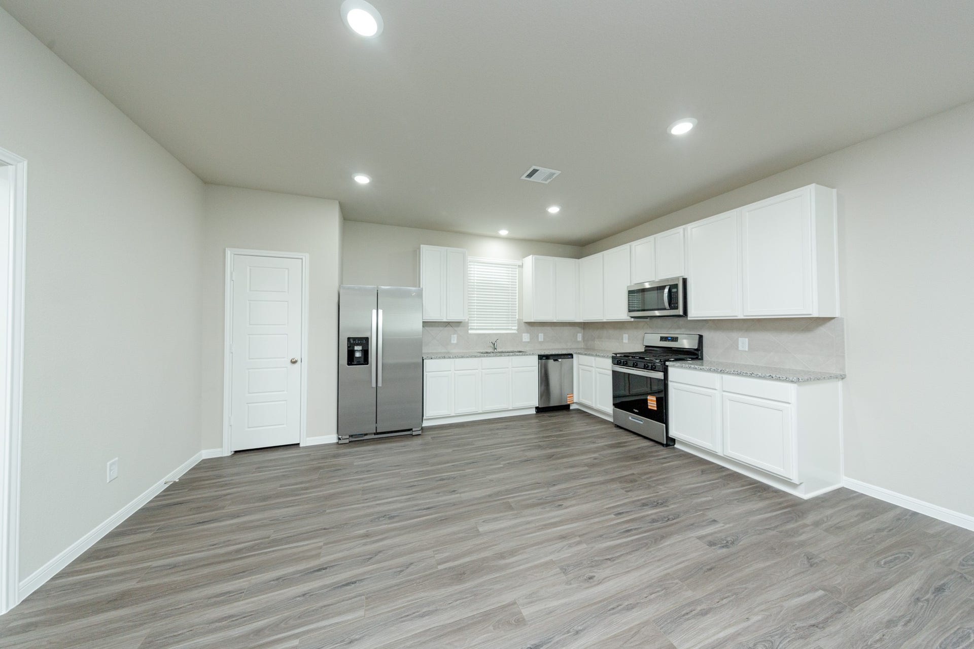 3074 Nickell Back Drive, Conroe, TX 77301 3074 Nickell Back Drive, Conroe, TX 77301