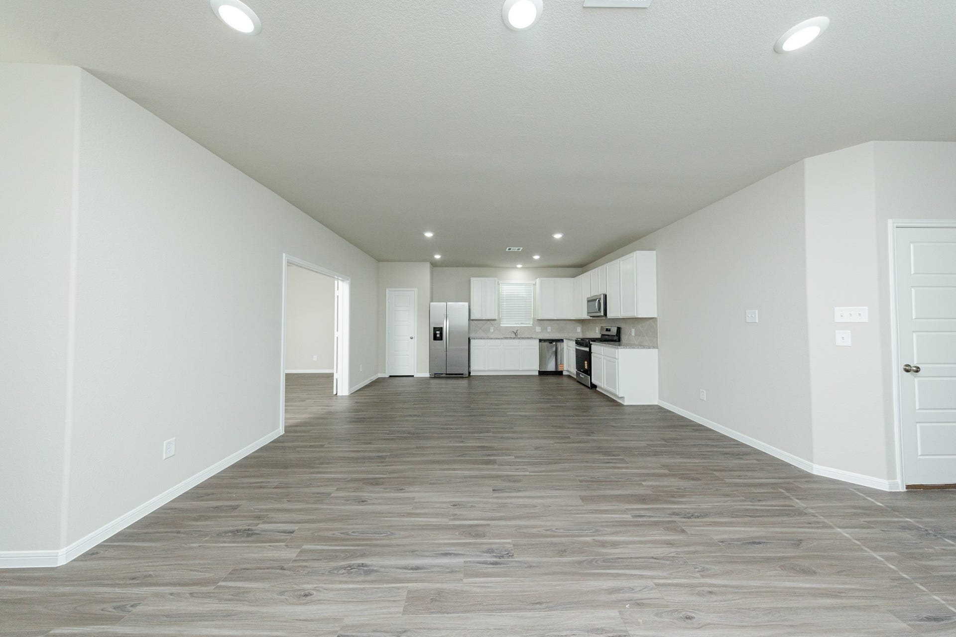 3074 Nickell Back Drive, Conroe, TX 77301 3074 Nickell Back Drive, Conroe, TX 77301