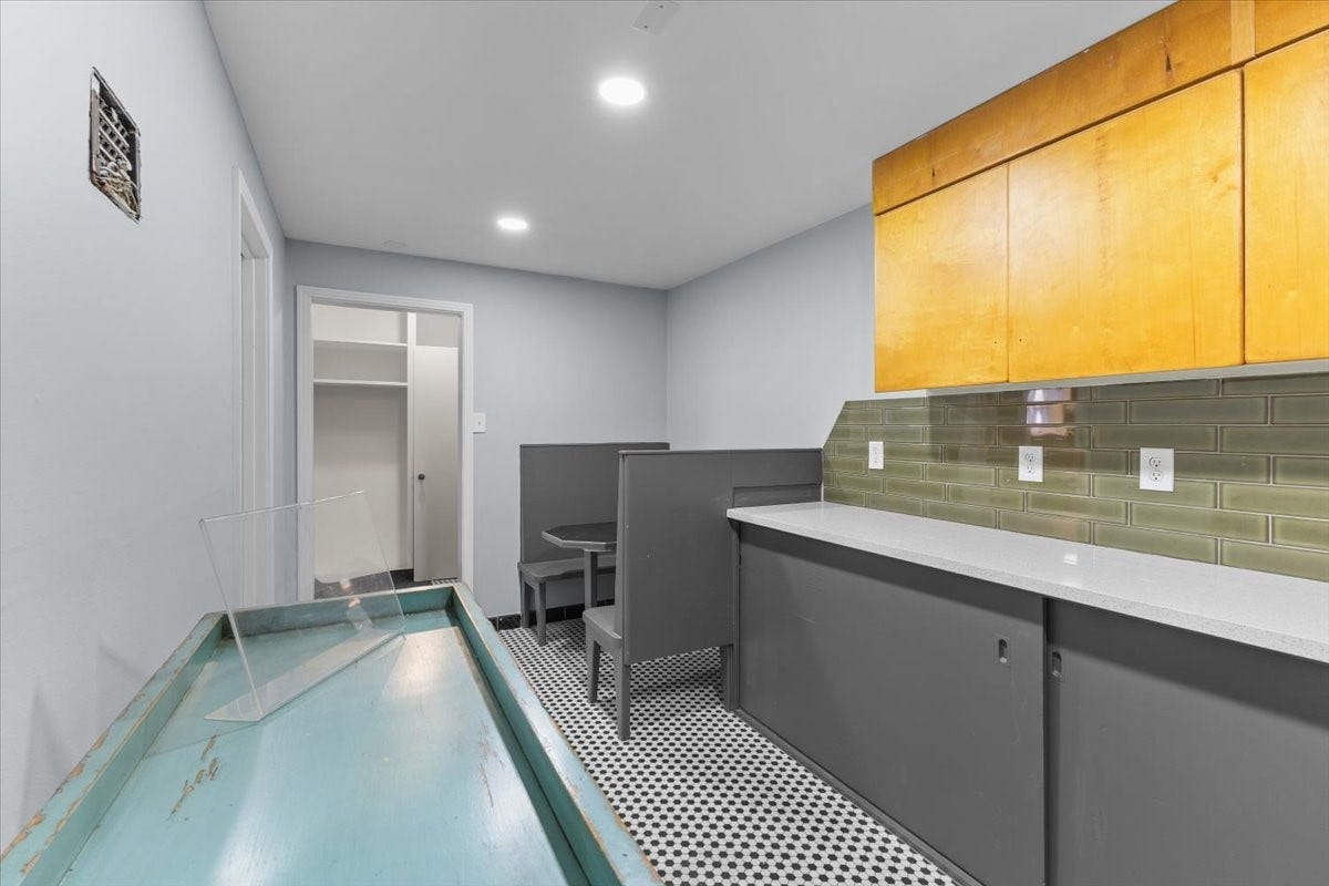 2719 Capitol Street, Houston, TX 77003
