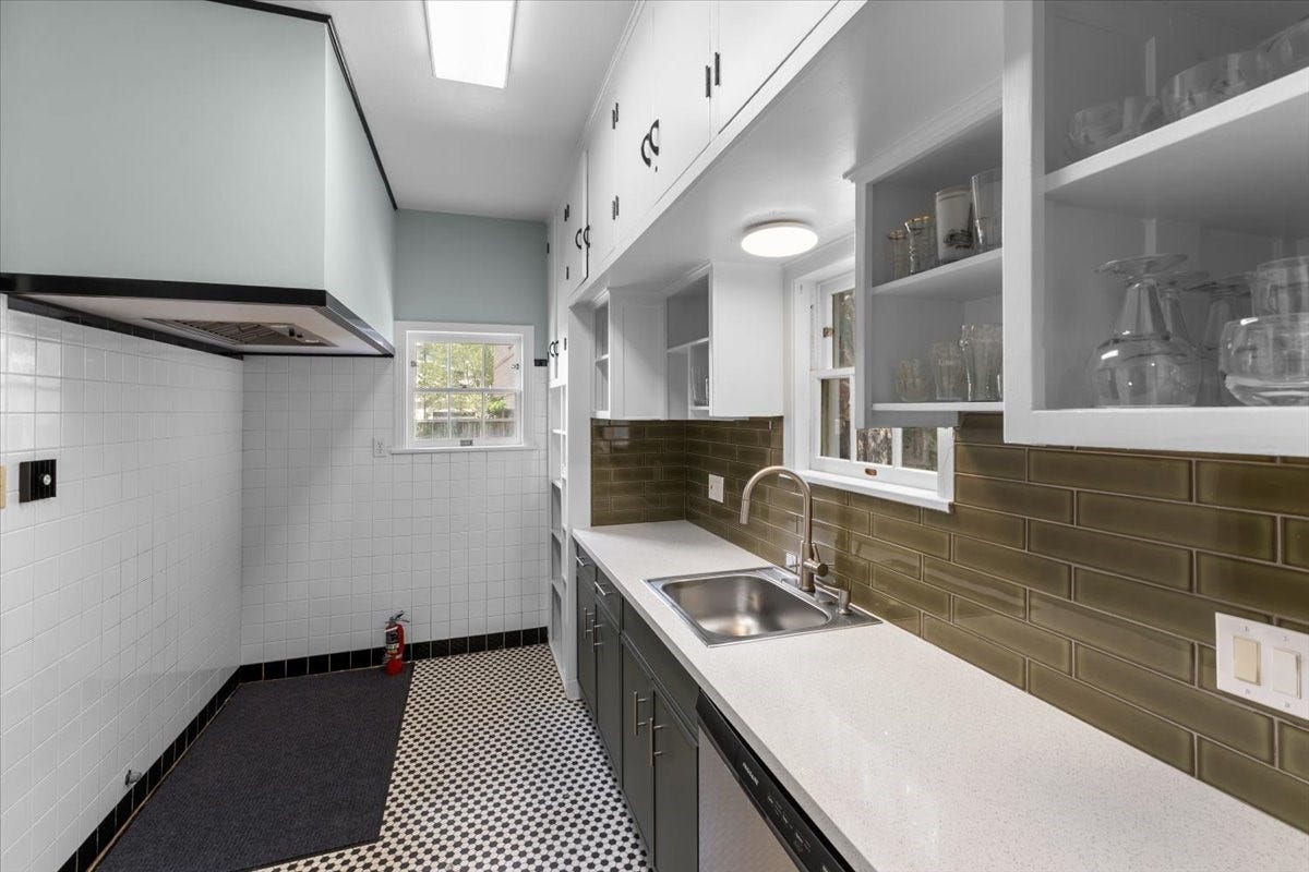 2719 Capitol Street, Houston, TX 77003