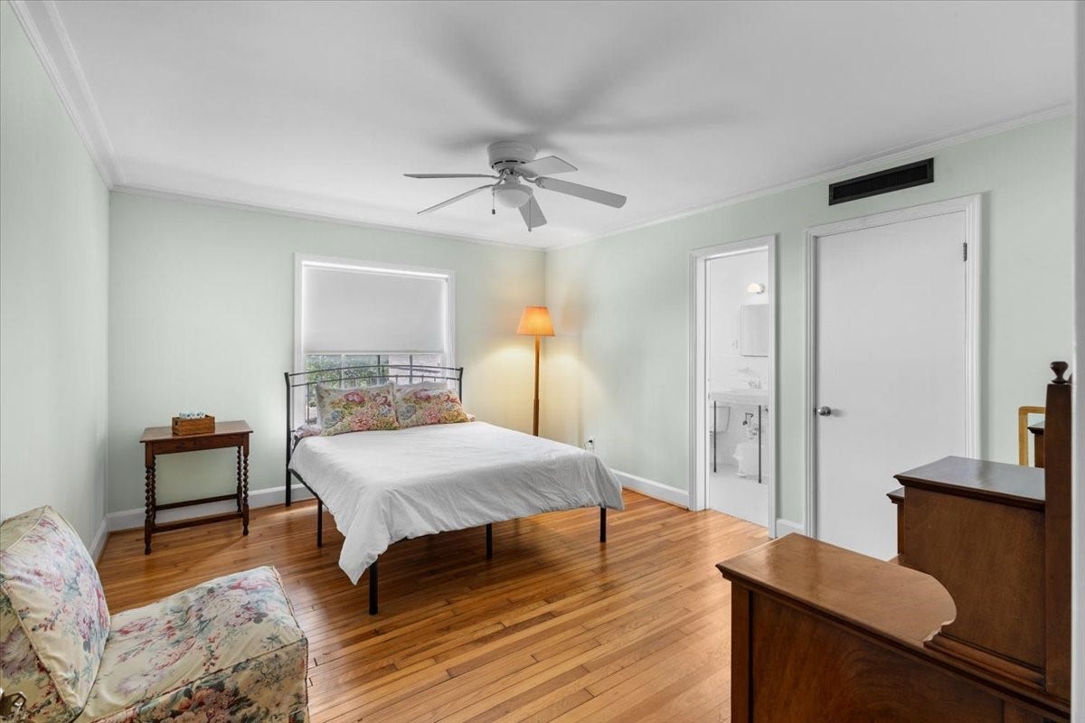 2719 Capitol Street, Houston, TX 77003