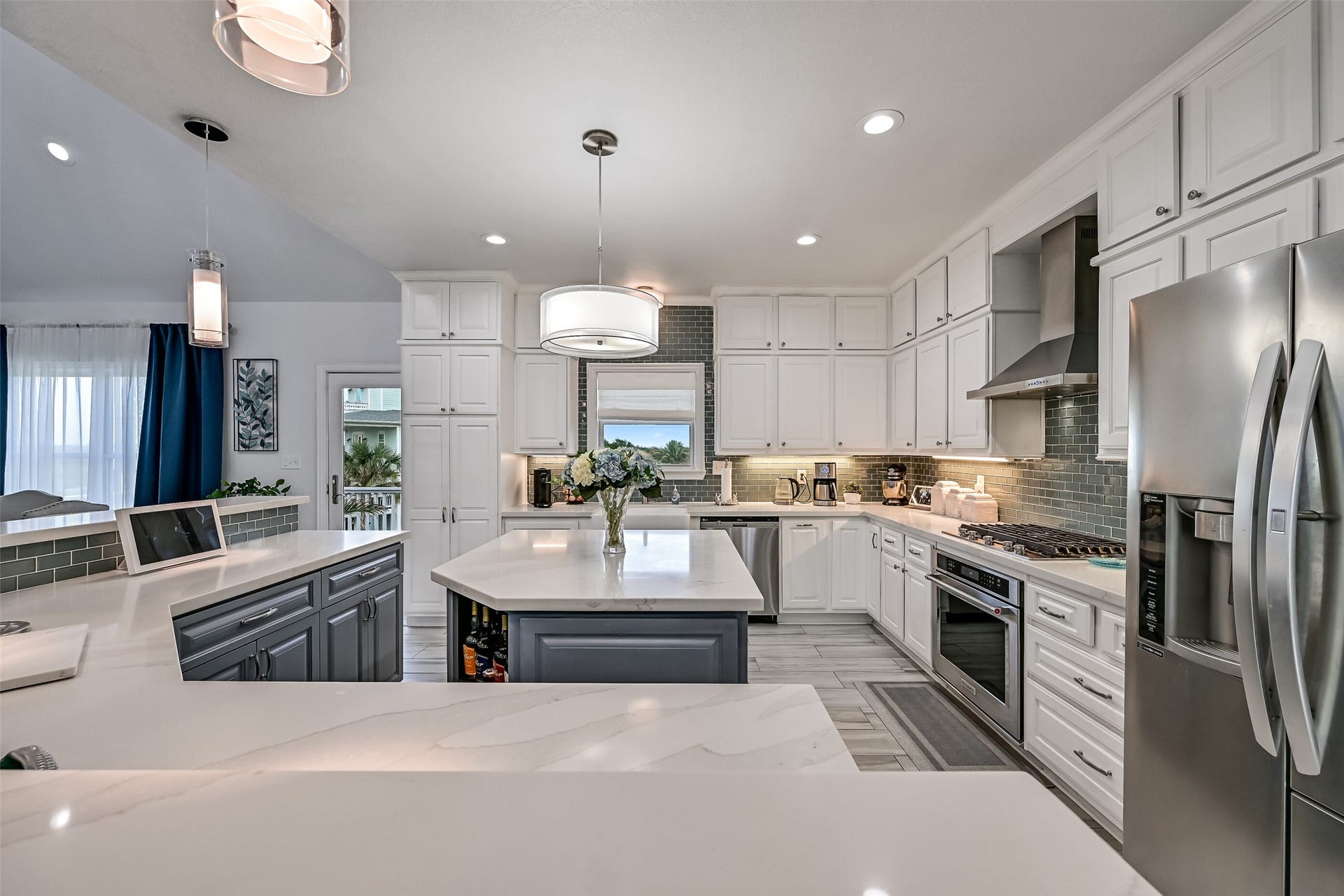 3635 Foremast Drive, Galveston, TX 77554 3635 Foremast Drive, Galveston, TX 77554