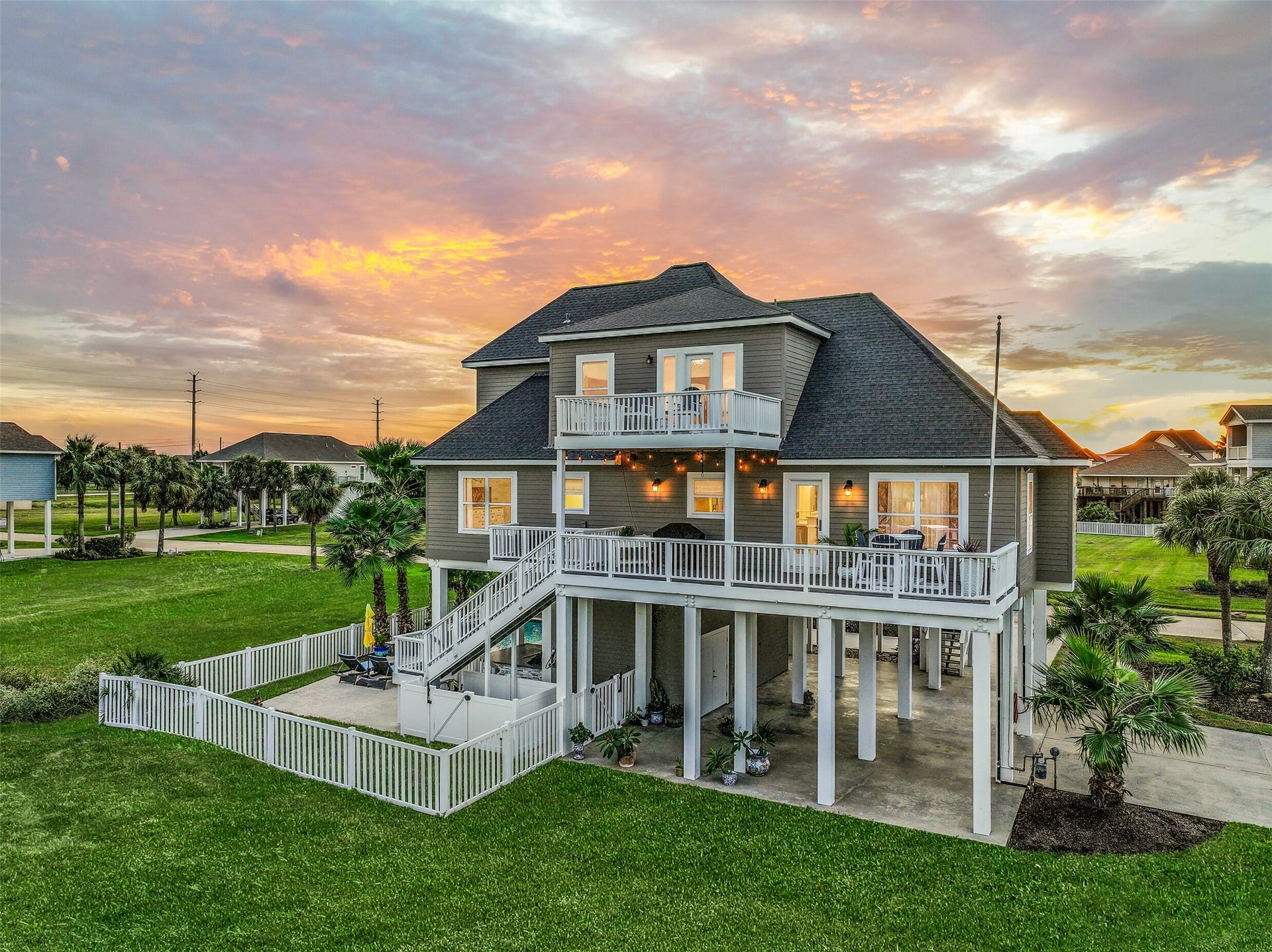 3635 Foremast Drive, Galveston, TX 77554 3635 Foremast Drive, Galveston, TX 77554