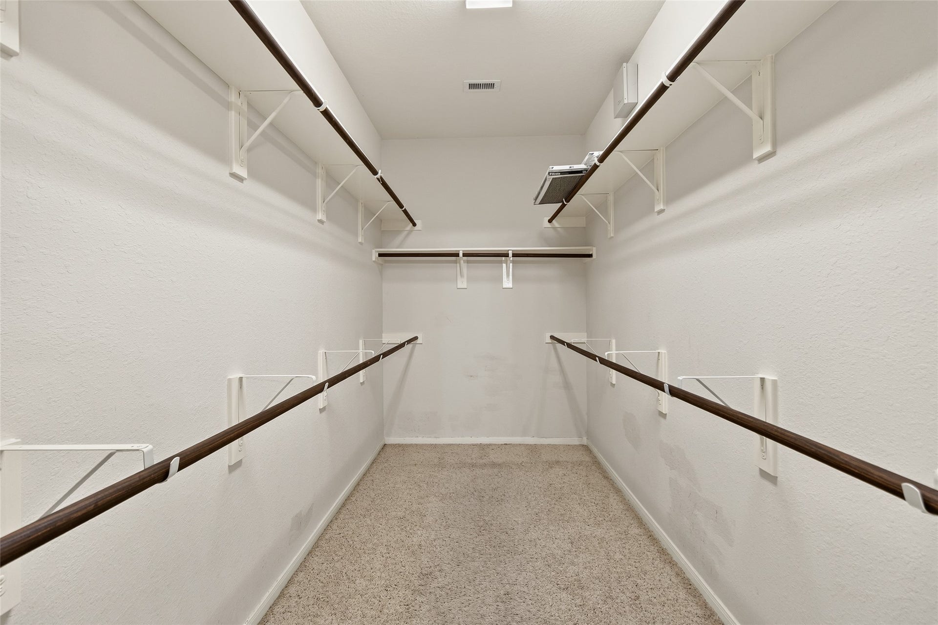 1231 Abigail Lane, Friendswood, TX 77546 Your oversized walk-in closet provides exceptional storage with abundant hanging space to keep every season and wardrobe organized.
