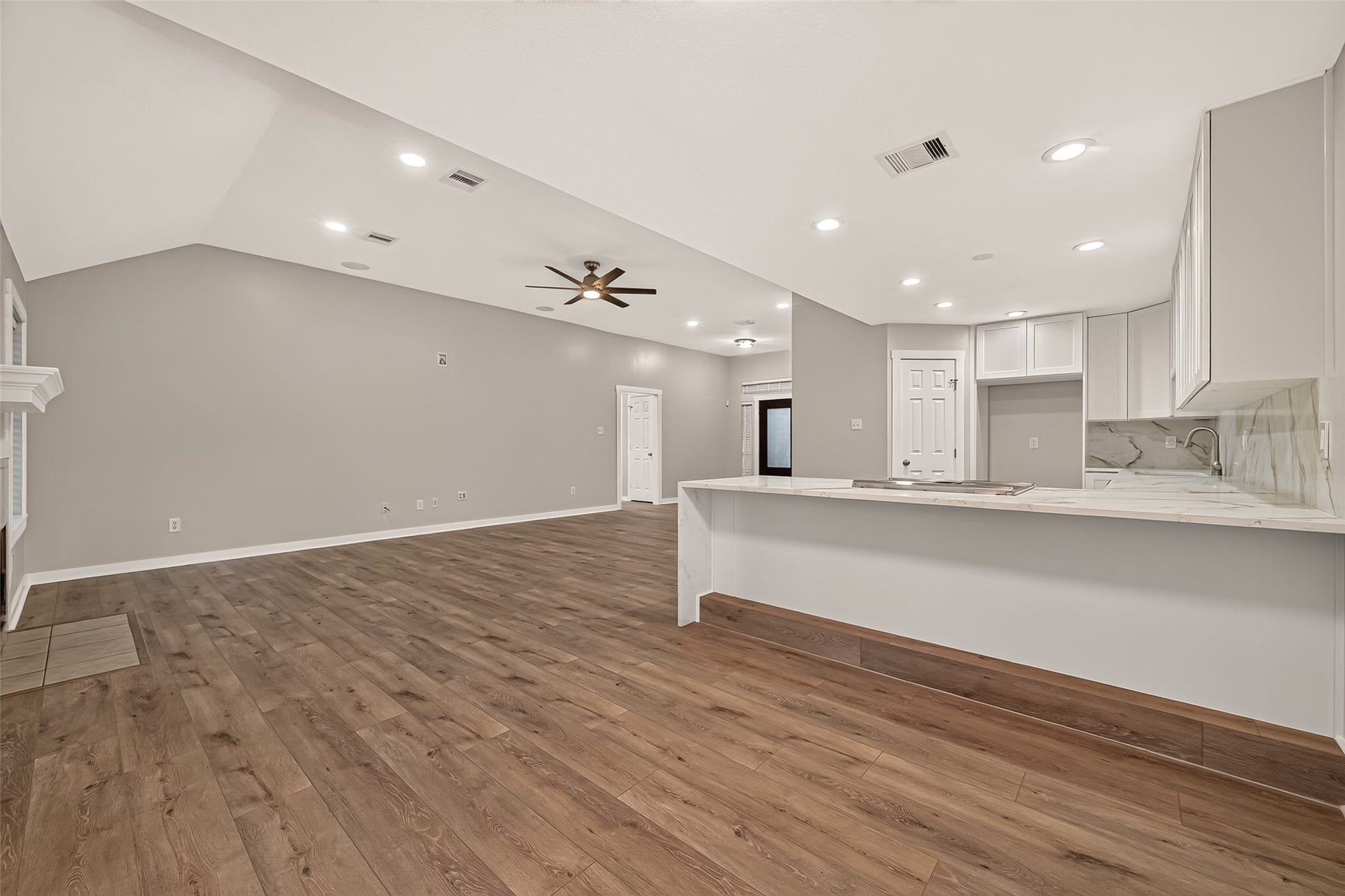 7318 Ramblewood Drive, Magnolia, TX 77354