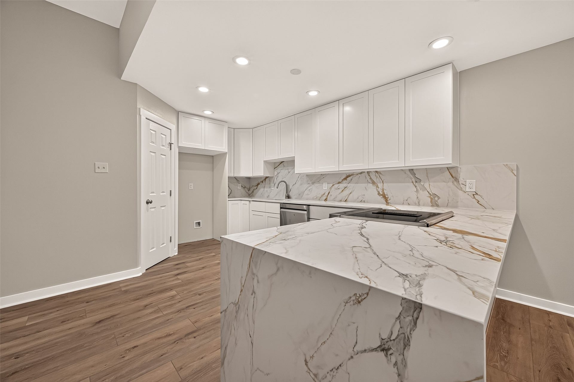 7318 Ramblewood Drive, Magnolia, TX 77354