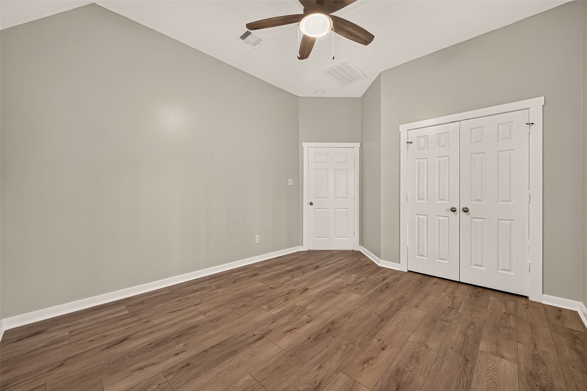 7318 Ramblewood Drive, Magnolia, TX 77354