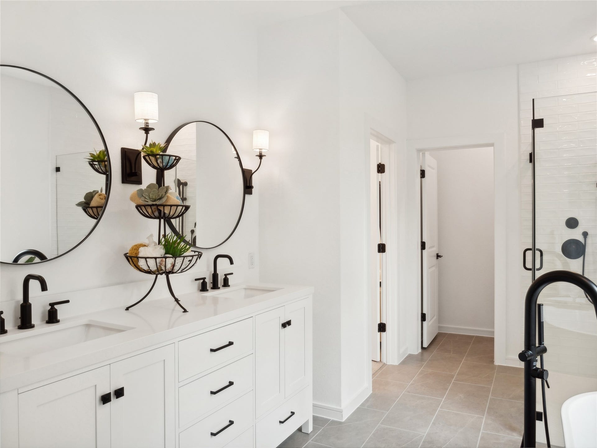 3210 Rios Court, League City, TX 77573 Tranquil primary bath (*Photo not of actual home and used for illustration purposes only.)
