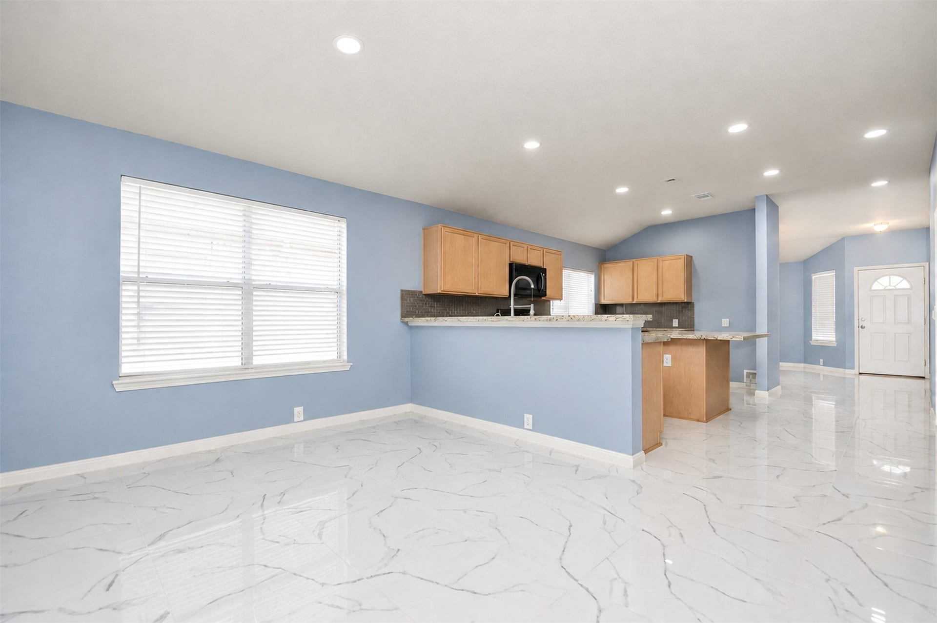 6003 Baldwin Elm Street, Richmond, TX 77407 Kitchen Area/Extra Room
***Property is vacant. Photo digitally enhanced with AI; lighting, color, and ceiling appearance adjusted. ***