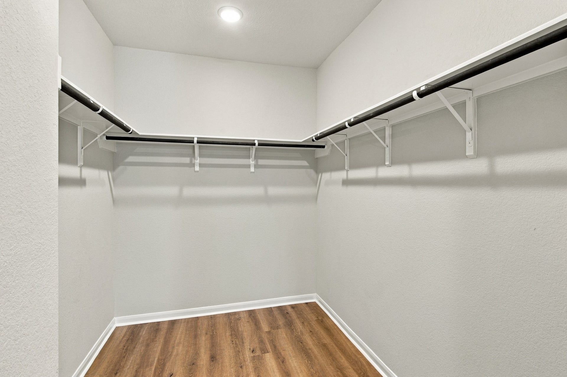 Walking Closet