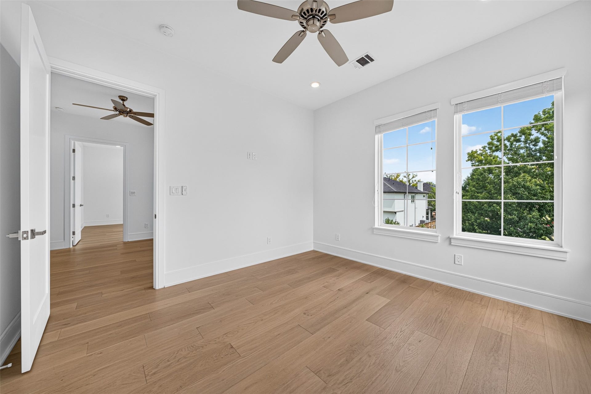 4303 Dorothy Street, Bellaire, TX 77401 4303 Dorothy Street, Bellaire, TX 77401