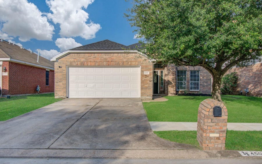 Property photo for 4506 Knights Court, Baytown, TX