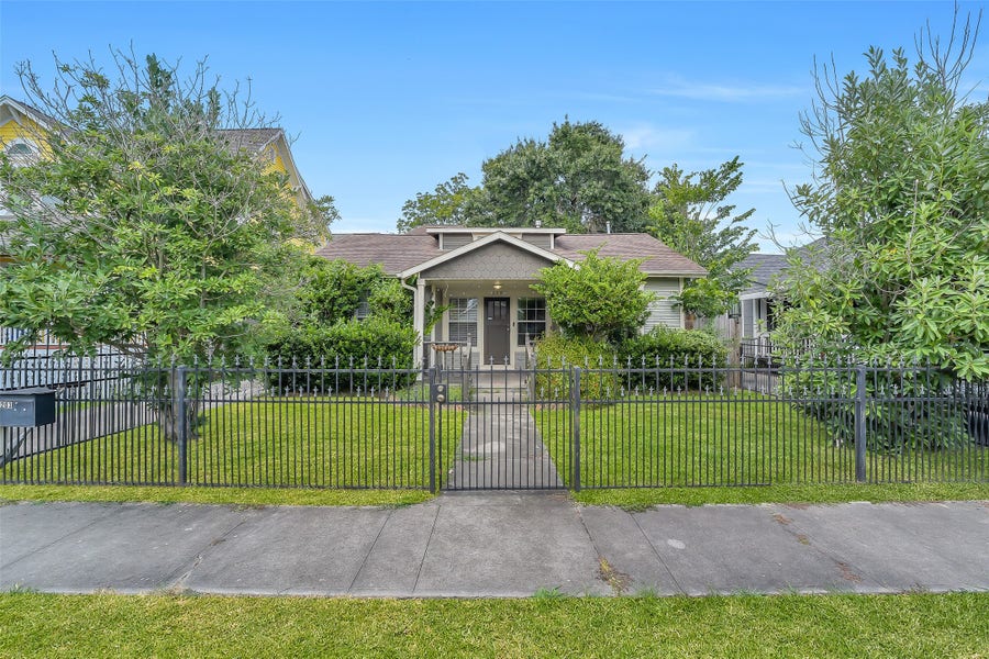 Property photo for 203 Northwood Street, Houston, TX