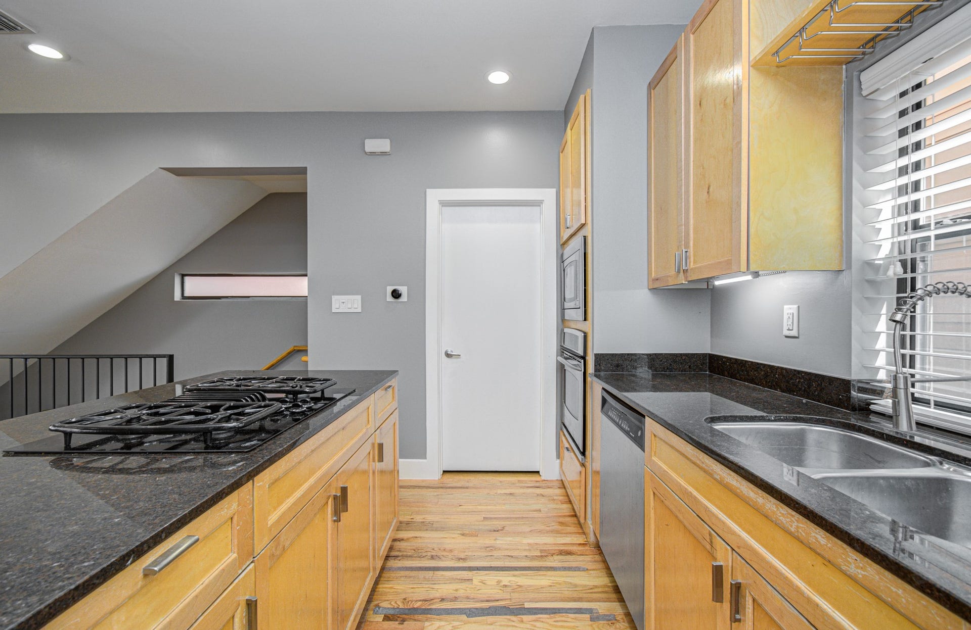 4410 Spencer Street, #A, Houston, TX 77007 Welcome to your new kitchen!