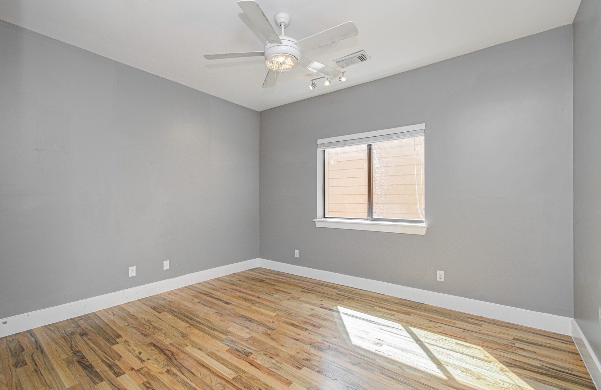4410 Spencer Street, #A, Houston, TX 77007 One of 3 bedrooms, this secondary bedroom has it's own full bathroom.