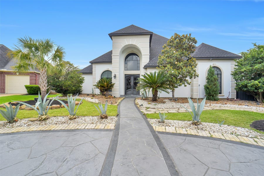 Property photo for 13734 Vinery Lane, Cypress, TX